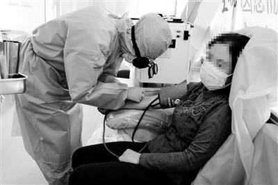 希望救助更多的患者 天水3名康復(fù)患者捐獻血漿（圖）