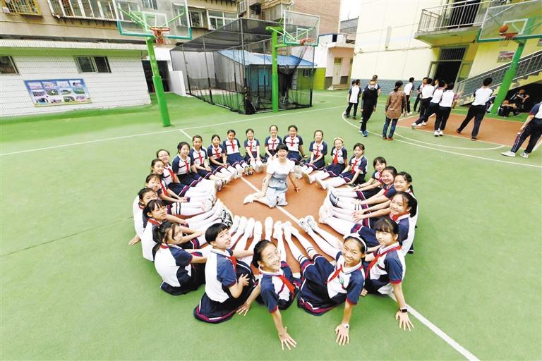 我們畢業(yè)啦！