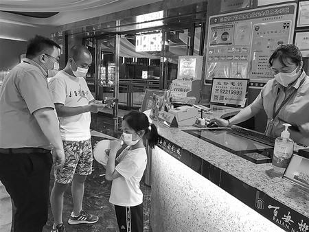 “好久不見(jiàn)，歡迎回來(lái)！”——探訪重啟后的蘭州電影院