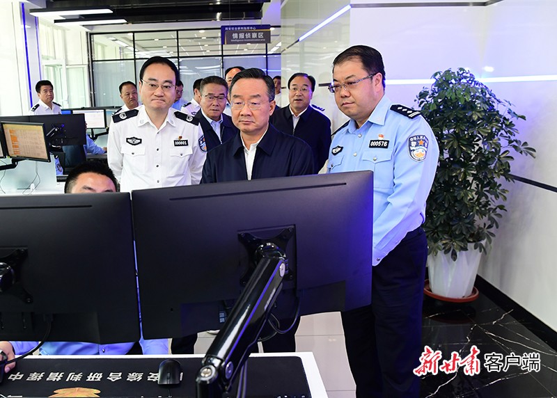 唐仁健在省公安廳調(diào)研時強(qiáng)調(diào) 對黨絕對忠誠恪守宗旨使命筑穩(wěn)發(fā)展根基 努力提升人民群眾的獲得感幸福感安全感