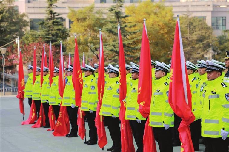 蘭州冬季道路交通事故預(yù)防“百日會戰(zhàn)”打響“零點(diǎn)行動”啟動