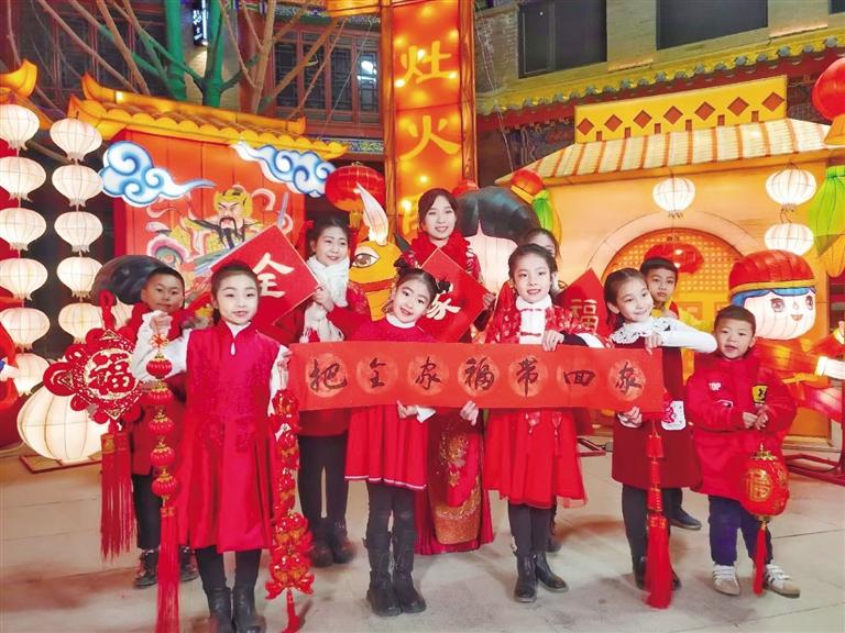 中共蘭州市委宣傳部出品 原創(chuàng)音樂電視《全家?！?向全市人民拜年！