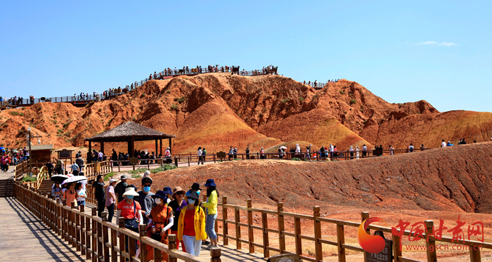 端午假期張掖共接待游客87.05萬人次，實現(xiàn)旅游收入4.64億元