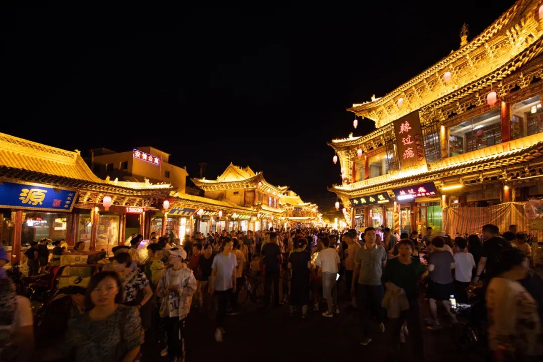 古風(fēng)、華美、浪漫、美味……現(xiàn)實(shí)版“清明上河圖”，就在這里！