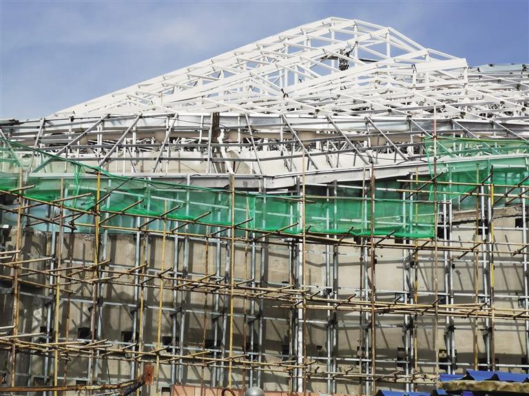 蘭州野生動(dòng)物園配建項(xiàng)目建設(shè)抓進(jìn)度忙施工 “游客服務(wù)中心”“動(dòng)物行為展示館”雛形可見(jiàn)