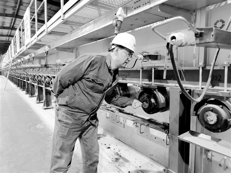 高溫下的堅守，讓世界變得更“透明”