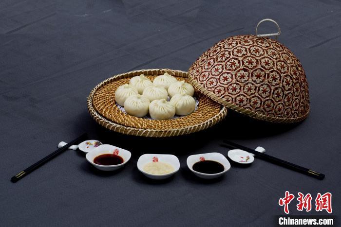 圖為甘肅臨夏回族自治州美味——河州包子。(資料圖) 臨夏州委宣傳部供圖